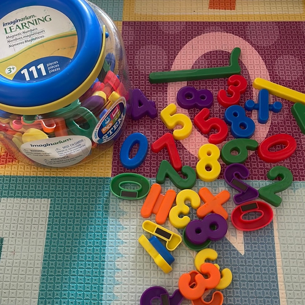Imaginarium 106pc Magnetic Numbers,Signs Tub